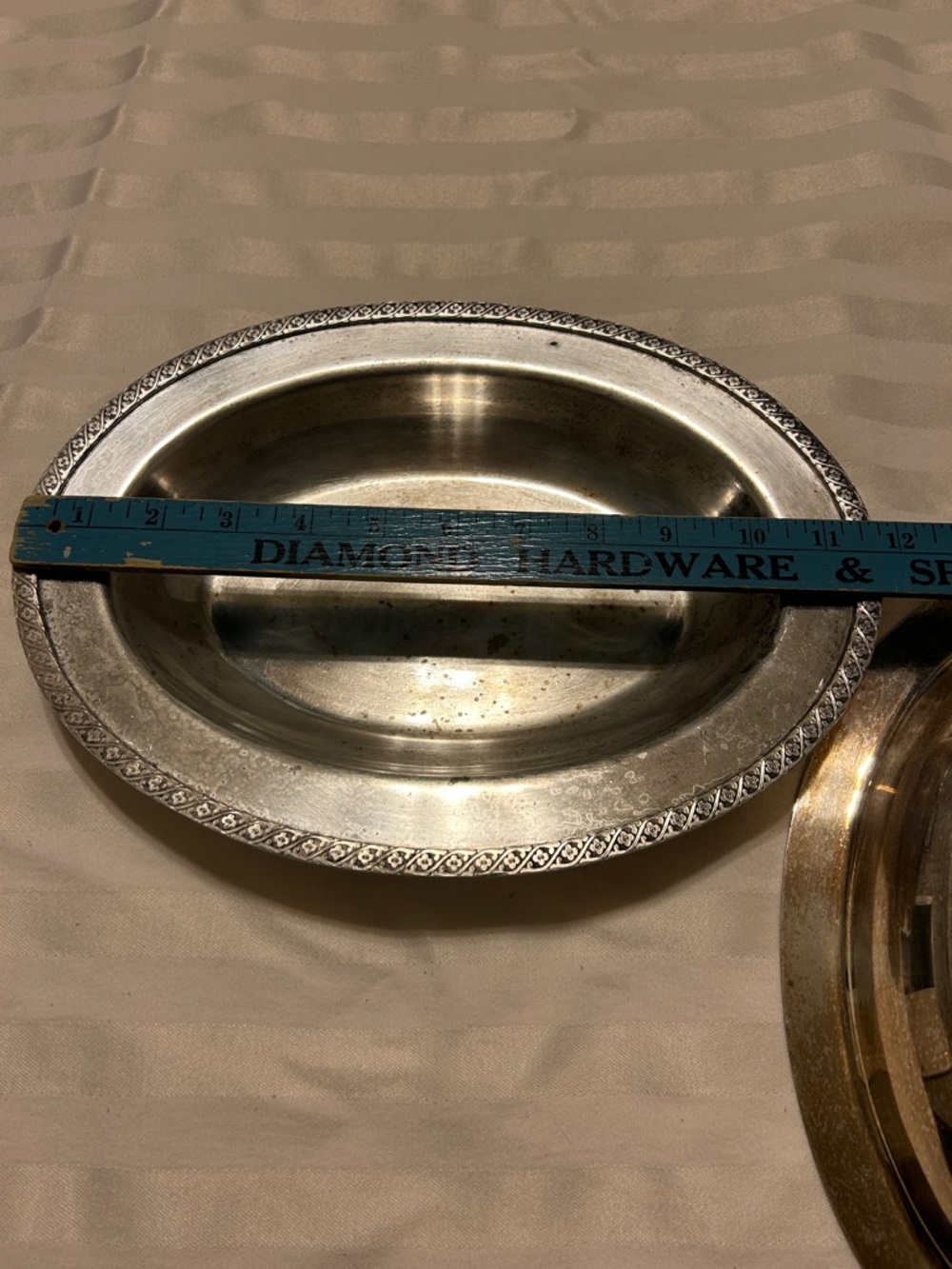 Vintage Silver-platedOval Serving Tray with Handles. Rosette - Picture 2 of 6